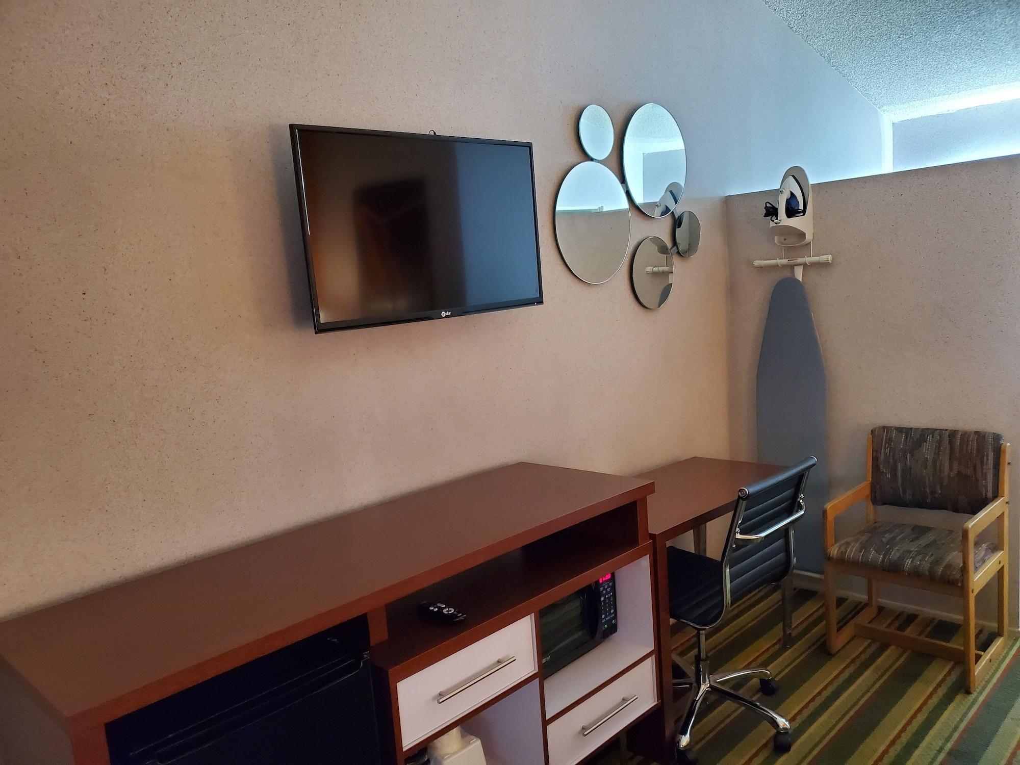 ฮาวเวิร์ด จอห์นสัน บาย วินด์แฮม ฟินิกซ์ แอร์พอร์ต/ดาวน์ทาวน์แอเรีย Hotel ฟีนิกซ์ ภายนอก รูปภาพ